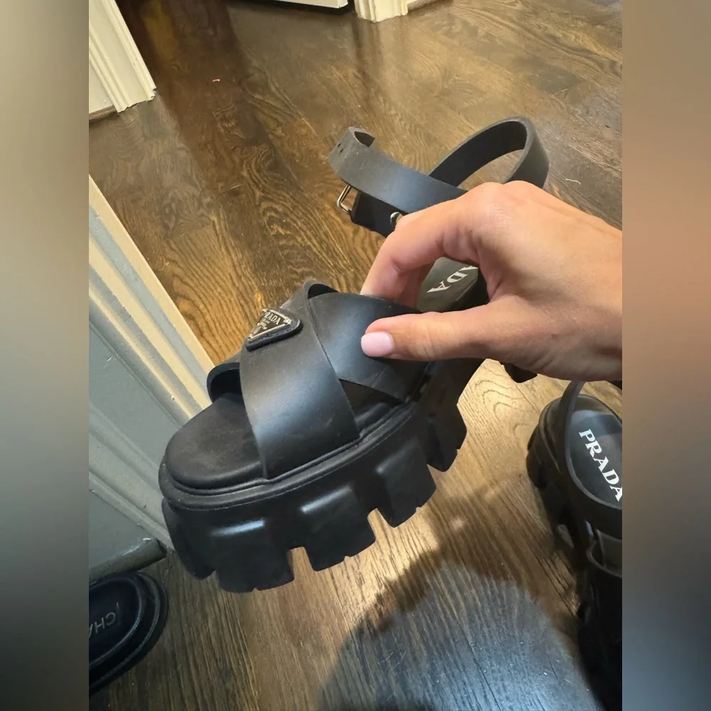 PRADA Monolith rubber sandals - Picture 11 of 11